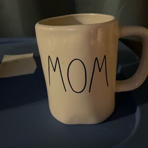 Rae Dunn Cream MOM Ceramic Mug